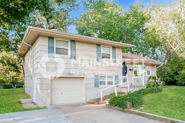 8508 E 85TH TER RAYTOWN, MO 64138
